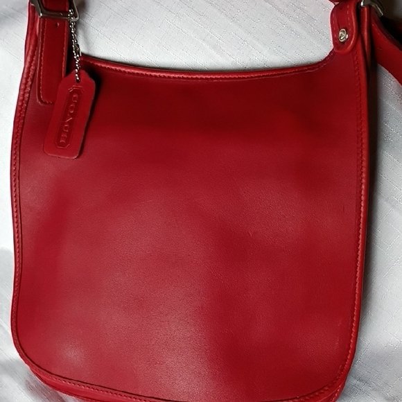 Coach Vintage Red Leather Crossbody Bag - Picture 2 of 12